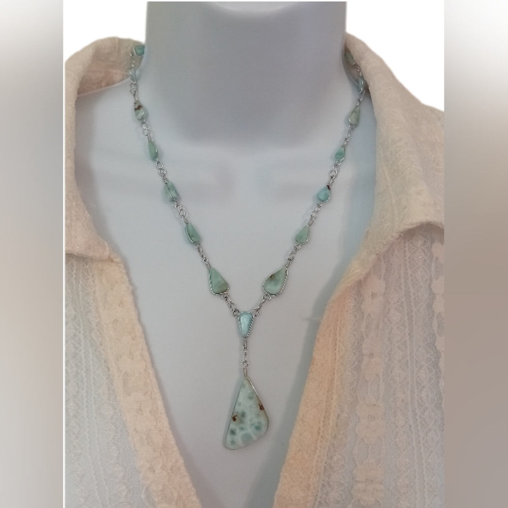 Elegant Silver Tones and Turquoise Necklace